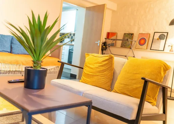Private 1Bd Flat Near Gloucester Docks