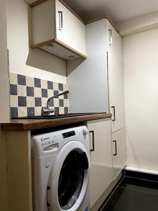 Private 1bd Flat Near Docks Gloucester