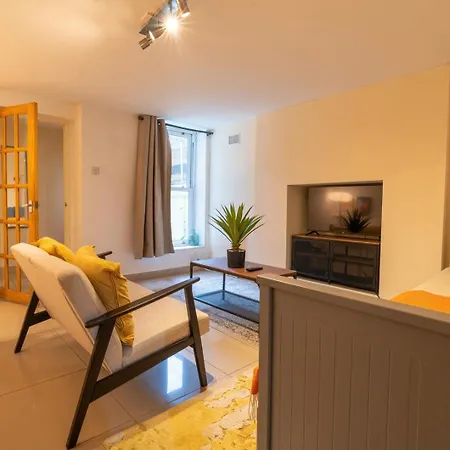 Private 1Bd Flat Near Gloucester Docks Экстерьер фото